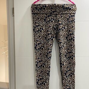 Victoria Secret Sport Size M new never use No tags